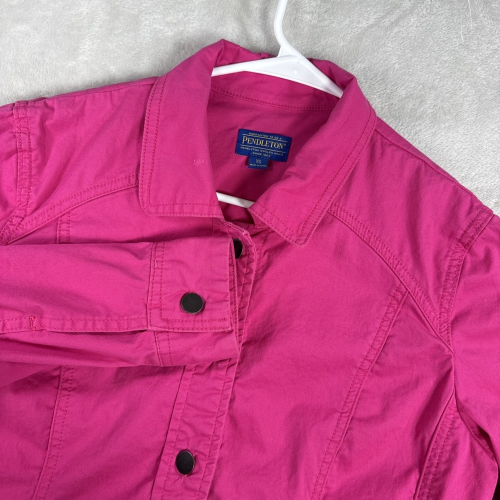 PENDELTON JACKET  WOMEN'S HOT PINK DENIM BUTTON SHORT SIZE XSMALL